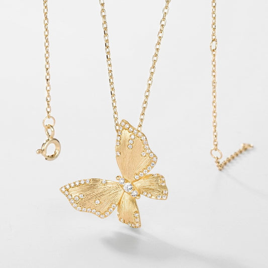 Fashion Personality Retro Butterfly Pendan